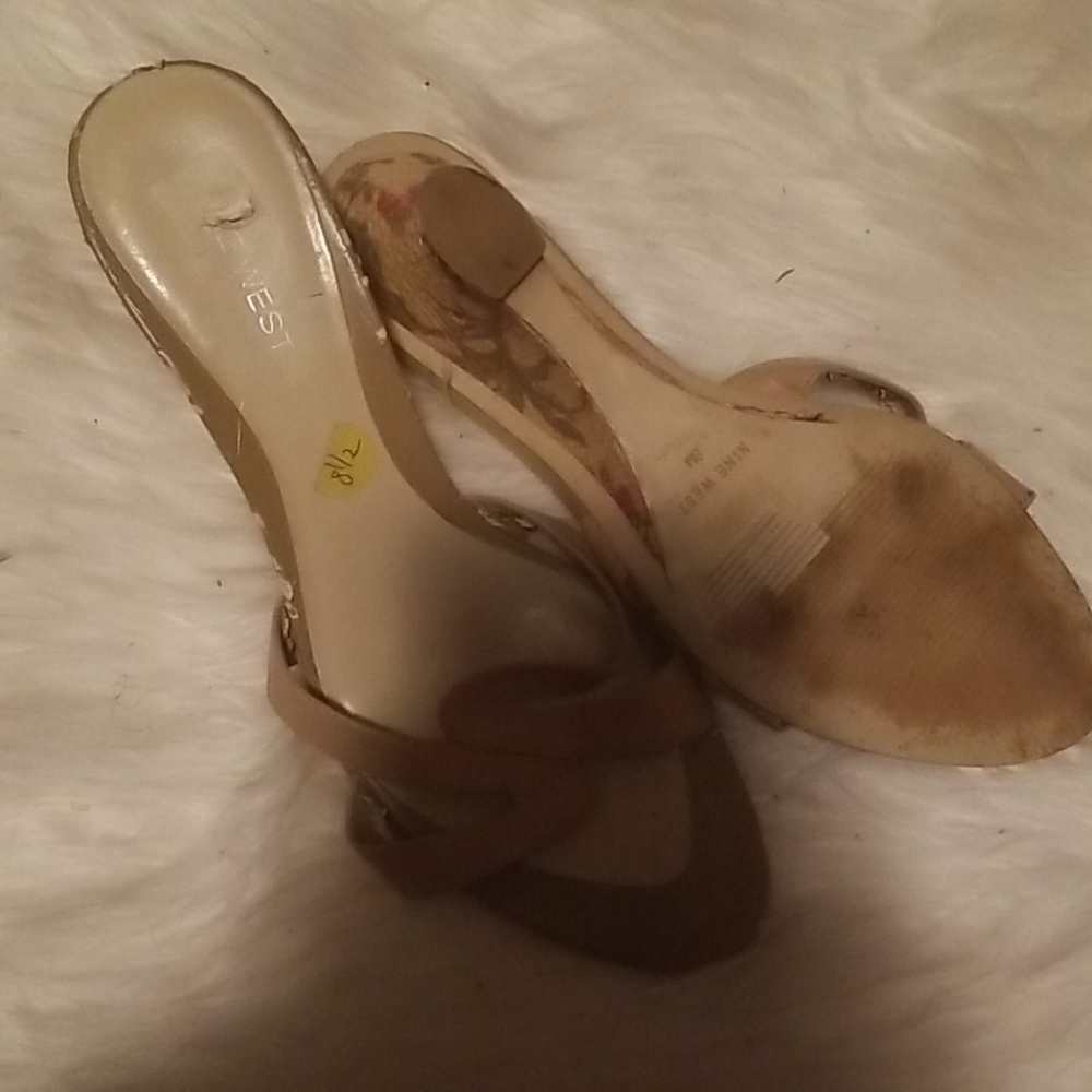 Sandals - Picture 2 of 3